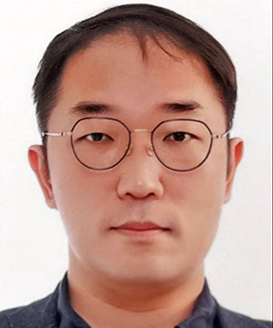 Lee Hwangbo